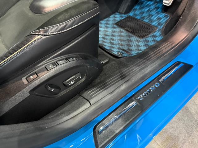 V40 T5 Rデザイン ガラスルーフ/純正18AW/純正ナビ/フルセグ/CD/DVD/HDD/BT/USB/ブラインドスポット/パーキングアシスト/エマブレ/ACC/レーンキープ/ハーフレザーシート/シートヒーター/Bカメラ(30枚目)