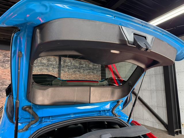 V40 T5 Rデザイン ガラスルーフ/純正18AW/純正ナビ/フルセグ/CD/DVD/HDD/BT/USB/ブラインドスポット/パーキングアシスト/エマブレ/ACC/レーンキープ/ハーフレザーシート/シートヒーター/Bカメラ(44枚目)