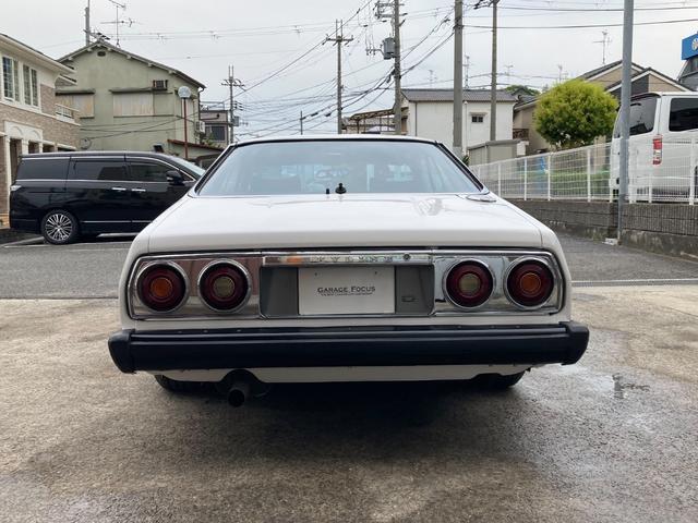 スカイライン 　ＧＴ　ＥＳターボ　ジャパン／前期仕様／社外マフラー／前後車高調／フォーカスレーシング１４インチアルミ／社外ＦＲＰボンネット／社外オーバーフェンダー／（10枚目）
