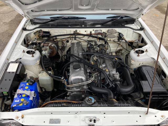 スカイライン 　ＧＴ　ＥＳターボ　ジャパン／前期仕様／社外マフラー／前後車高調／フォーカスレーシング１４インチアルミ／社外ＦＲＰボンネット／社外オーバーフェンダー／（39枚目）