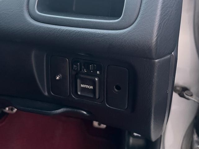 シビック タイプＲ　Ｘ　ＥＫ９／後期型／ボディ同色リペイント済み／純正ホイールリペイント済み／ディーラー記録簿１６枚／ＥＴＣ／無限リアタワーバー（23枚目）