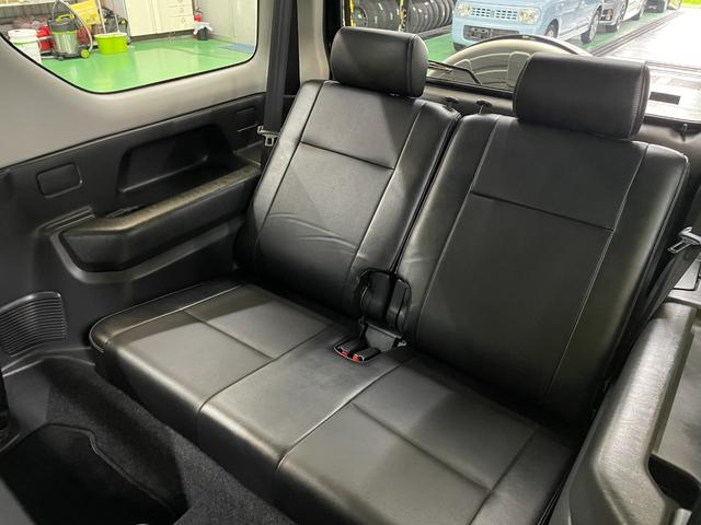 ジムニー クロスアドベンチャーＸＣ　パートタイム４ＷＤ　ターボチャージャー　ＦＭ／ＡＭラジオ　ＣＤ再生可　フォグランプ　キーレスエントリー　ハーフレザーシート　シートヒータ　純１６アルミ　電格ミラー　Ａ／Ｃ　本革ステア　禁煙　１オーナー（18枚目）