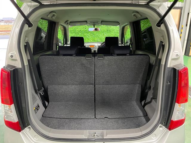 ワゴンＲ ＦＸリミテッドＩＩ　ＣＤプレイヤー　ＥＴＣ　スマートキー　ウィンカーミラー　オートエアコン　電動格納ミラー　純正エアロ　本革ステアリング　Ｗエアバッグ　純正セキュリティ　禁煙車　オゾン消臭施工済み（19枚目）