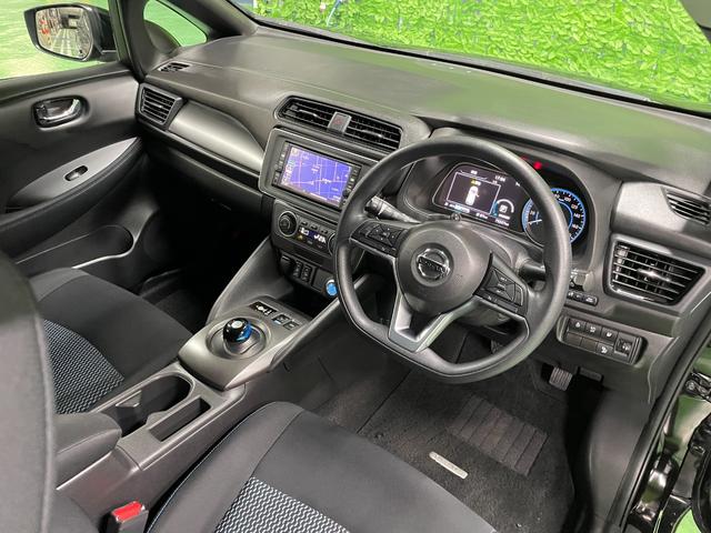 ★徹底した内装クリーニング★リンスクリーナーによるシート丸ごとクリーニング　強力エアーを使いシートの奥のホコリもたたきだします。　室内を徹底に除菌します。