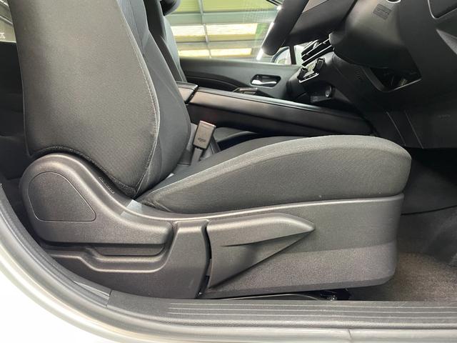 ノート Ｘ　メモリーナビ　障害物センサー　バックカメラ　ＥＴＣ　ブルートゥース　ＵＳＢ入力　衝突軽減ブレーキ　オートライト　スマートキー　横滑り防止　オートエアコン　電格・ウィンカーミラー　純正セキュリティ　禁煙（49枚目）