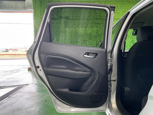 ノート Ｘ　メモリーナビ　障害物センサー　バックカメラ　ＥＴＣ　ブルートゥース　ＵＳＢ入力　衝突軽減ブレーキ　オートライト　スマートキー　横滑り防止　オートエアコン　電格・ウィンカーミラー　純正セキュリティ　禁煙（63枚目）