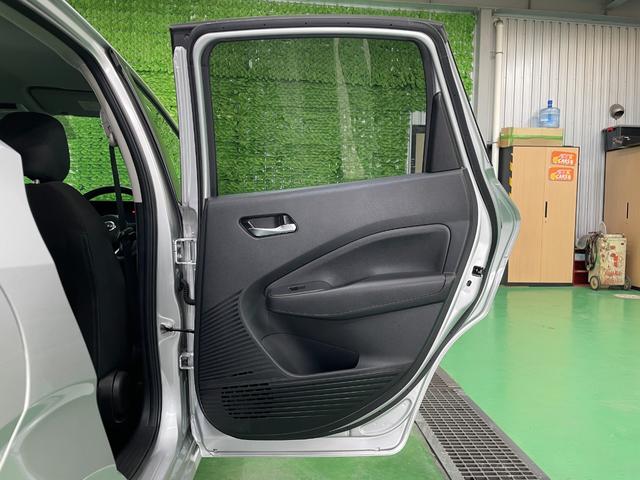 ノート Ｘ　メモリーナビ　障害物センサー　バックカメラ　ＥＴＣ　ブルートゥース　ＵＳＢ入力　衝突軽減ブレーキ　オートライト　スマートキー　横滑り防止　オートエアコン　電格・ウィンカーミラー　純正セキュリティ　禁煙（64枚目）