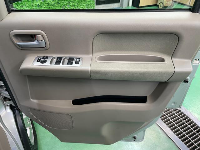 エブリイワゴン ＰＺターボ　左電動スライドドア　ディスプレイオーディオ　バックカメラ　ＥＴＣ　ブルートゥース　ＵＳＢ入力　ＨＩＤヘッド　フォグランプ　キーレスエントリー　シートヒーター　純正エアロ・１３ＡＷ　オートエアコン　禁煙（41枚目）