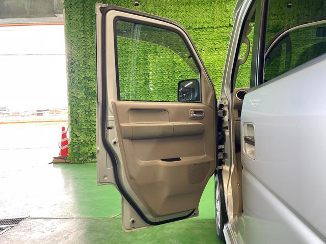 エブリイワゴン ＰＺターボ　左電動スライドドア　ディスプレイオーディオ　バックカメラ　ＥＴＣ　ブルートゥース　ＵＳＢ入力　ＨＩＤヘッド　フォグランプ　キーレスエントリー　シートヒーター　純正エアロ・１３ＡＷ　オートエアコン　禁煙（59枚目）