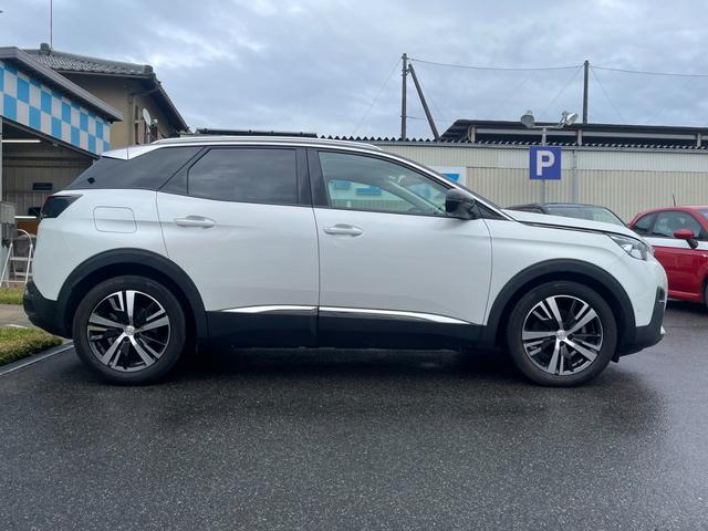 ３００８ ブルーＨＤｉ　クリーンエディション　ユーザー買取車　純正ナビ　Ｒカメラ　ハーフレザーシート（8枚目）