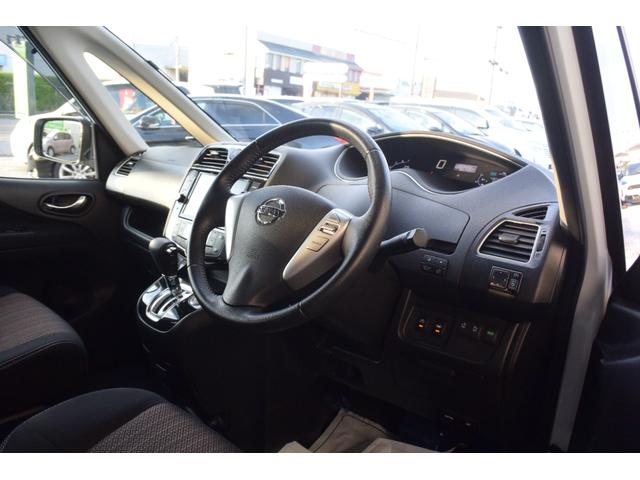 セレナ ハイウェイスター Vセレ+セーフティ SHV Aセフ 特別仕様車・ハイブリッド車・Pスターター・インテリジェントキー・純正8インチナビ・両パワ・Aスト・Bluetooth・アラウンドビューモニター・レーンキーピング・レーダーブレーキ・クルコン・(4枚目)