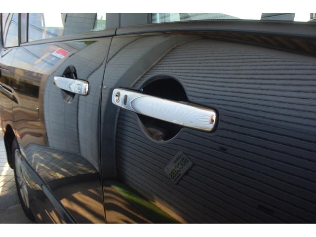 セレナ ライダー　ブラックライン　特別仕様車・両側パワスラ・クルコン・純正７インチナビ・Ｐスターター・インテリジェントキー・革巻きステアリング・１０．２インチフリップダウンモニター・Ｂｌｕｅｔｏｏｔｈ・ビルトインＥＴＣ・Ａストップ・（30枚目）