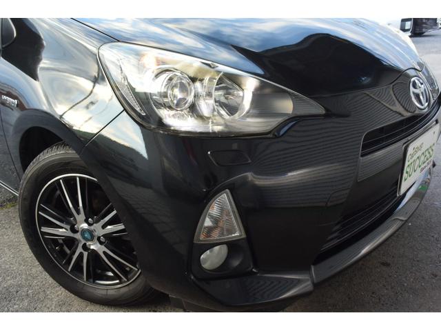 アクア Ｓ　ユーザー様仕入・ハイブリッド車・ヘッドライトウォッシャー・運転席助手席シートヒーター・Ｐスターター・スマートキー・純正メモリーナビ・ＬＥＤライト・社外１５インチ・カラーレーンガイド付きＢモニター（20枚目）