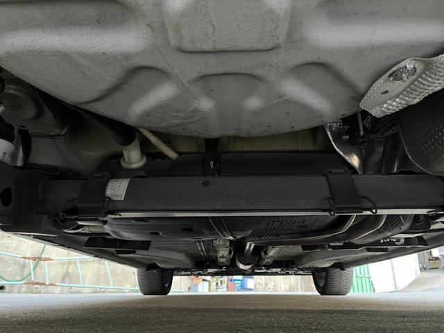 Ｃ３ シャイン　デビューエディション　ディーラー車　コントラストルーフ　スマートキー　プッシュスタート　テップレザーファブリックコンビシート　ディスプレイオーディオ　バックカメラ　ＥＴＣ（16枚目）