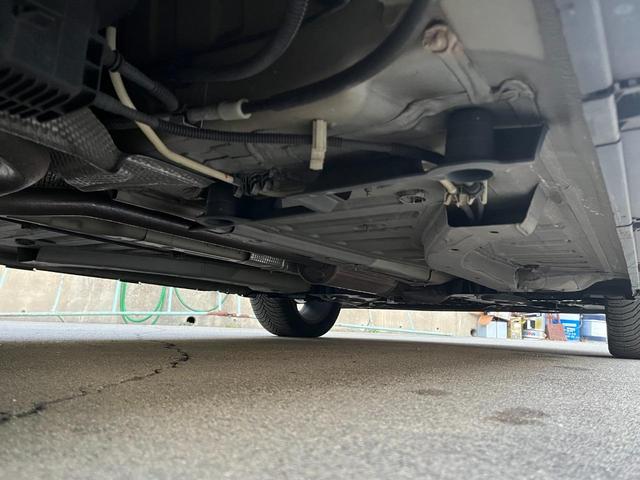 Ｃ３ シャイン　デビューエディション　ディーラー車　コントラストルーフ　スマートキー　プッシュスタート　テップレザーファブリックコンビシート　ディスプレイオーディオ　バックカメラ　ＥＴＣ（17枚目）