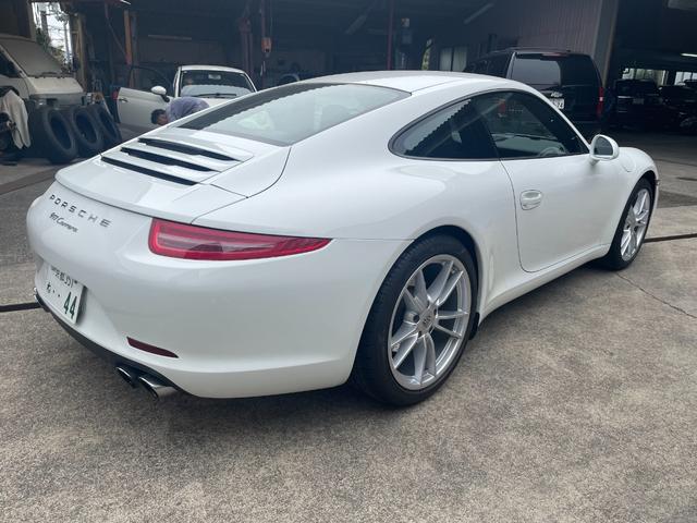 ９１１ ９１１カレラ　ディーラー車　４本出しスポーツエキゾーストマフラー　Ｂｌｕｅｔｏｏｔｈフルセグ地デジナビ　バックカメラ　ＥＴＣ　２０インチアルミホイール　ＬＥＤポジション　パドルシフト　シートクーラー　シートヒーター（7枚目）