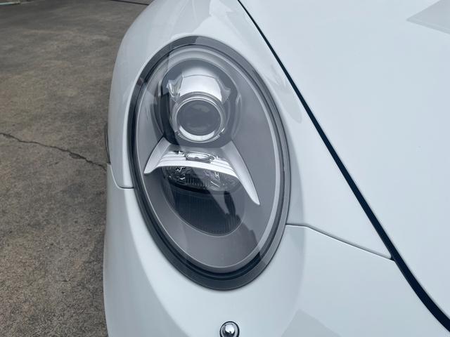 ９１１ ９１１カレラ　ディーラー車　４本出しスポーツエキゾーストマフラー　Ｂｌｕｅｔｏｏｔｈフルセグ地デジナビ　バックカメラ　ＥＴＣ　２０インチアルミホイール　ＬＥＤポジション　パドルシフト　シートクーラー　シートヒーター（9枚目）