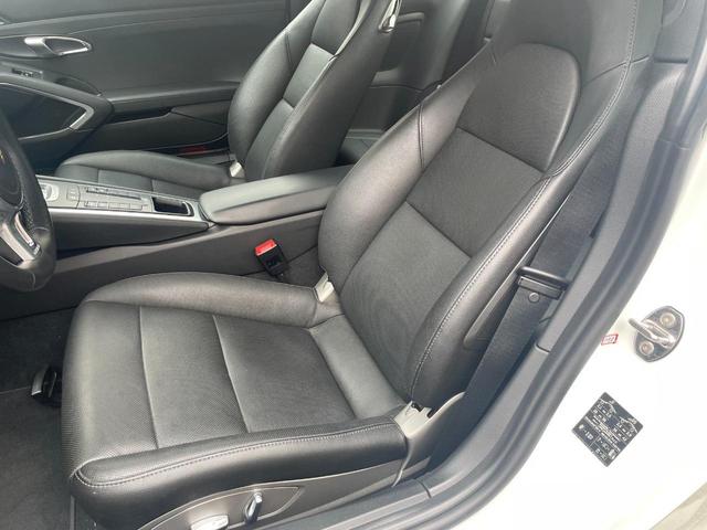 ９１１ ９１１カレラ　ディーラー車　４本出しスポーツエキゾーストマフラー　Ｂｌｕｅｔｏｏｔｈフルセグ地デジナビ　バックカメラ　ＥＴＣ　２０インチアルミホイール　ＬＥＤポジション　パドルシフト　シートクーラー　シートヒーター（18枚目）
