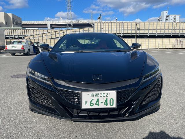 ＮＳＸ ベースグレード　カーボンセラミックブレーキローター　セミアニリンレザーアルカンターラ　パワーシート　アルカンターラルーフ　ｂｌｕｅｔｏｏｔｈ　フルセグナビ　バックカメラ（3枚目）