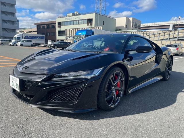 ＮＳＸ ベースグレード　カーボンセラミックブレーキローター　セミアニリンレザーアルカンターラ　パワーシート　アルカンターラルーフ　ｂｌｕｅｔｏｏｔｈ　フルセグナビ　バックカメラ（4枚目）