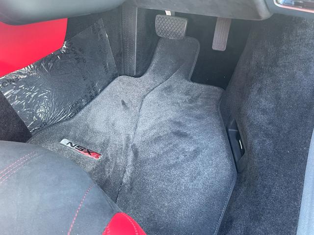ＮＳＸ ベースグレード　カーボンセラミックブレーキローター　セミアニリンレザーアルカンターラ　パワーシート　アルカンターラルーフ　ｂｌｕｅｔｏｏｔｈ　フルセグナビ　バックカメラ（23枚目）
