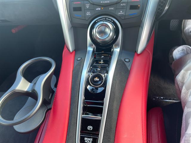 ＮＳＸ ベースグレード　カーボンセラミックブレーキローター　セミアニリンレザーアルカンターラ　パワーシート　アルカンターラルーフ　ｂｌｕｅｔｏｏｔｈ　フルセグナビ　バックカメラ（30枚目）