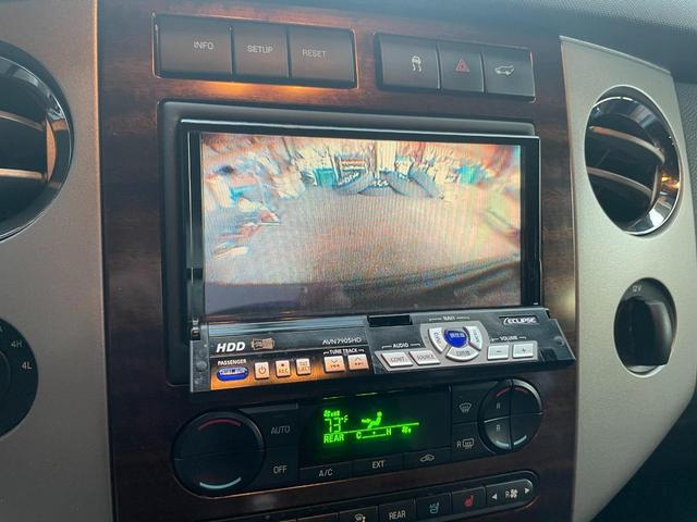 エクスペディション リミテッド　４ＷＤ　新車並行車　１ナンバー　パワーテールゲート　２０インチアルミホイール　マッドタイヤ　ランニングボード　ＬＥＤフォグ　３列シート　バックカメラ　ＥＴＣ（23枚目）