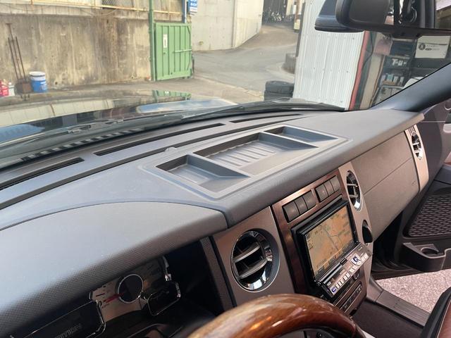 エクスペディション リミテッド　４ＷＤ　新車並行車　１ナンバー　パワーテールゲート　２０インチアルミホイール　マッドタイヤ　ランニングボード　ＬＥＤフォグ　３列シート　バックカメラ　ＥＴＣ（25枚目）