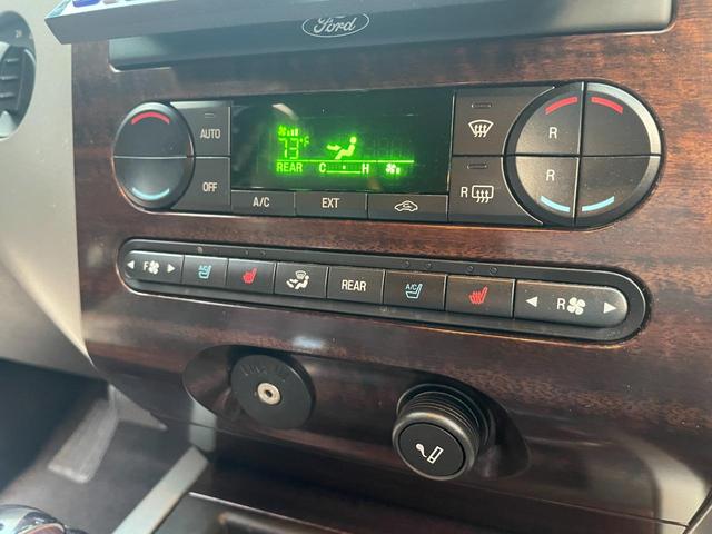 エクスペディション リミテッド　４ＷＤ　新車並行車　１ナンバー　パワーテールゲート　２０インチアルミホイール　マッドタイヤ　ランニングボード　ＬＥＤフォグ　３列シート　バックカメラ　ＥＴＣ（27枚目）