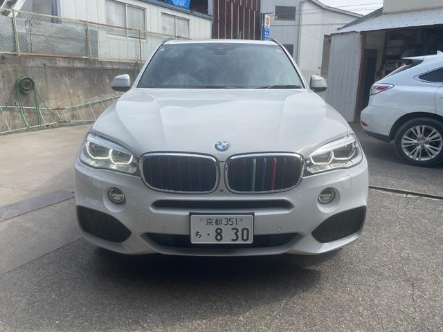 Ｘ５ ｘＤｒｉｖｅ　３５ｄ　Ｍスポーツ　黒本革シート　パノラマサンルーフ　２０インチアルミホイール　クルーズコントロール　純正ナビ　ｂｌｕｅｔｏｏｔｈ　フルセグＴＶ／ＤＶＤ　３６０全方位カメラ　シートヒーター　パワーシート　パワーバックドア（3枚目）