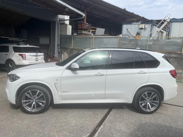 Ｘ５ ｘＤｒｉｖｅ　３５ｄ　Ｍスポーツ　黒本革シート　パノラマサンルーフ　２０インチアルミホイール　クルーズコントロール　純正ナビ　ｂｌｕｅｔｏｏｔｈ　フルセグＴＶ／ＤＶＤ　３６０全方位カメラ　シートヒーター　パワーシート　パワーバックドア（9枚目）
