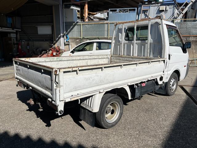 バネットトラック スーパーローＤＸ　低床　リアＷタイヤ　低床　令和７年４月１５．３万キロ当工場でタイミングベルト交換　エアコン修理済　令和７年１０月セルモーター交換（4枚目）