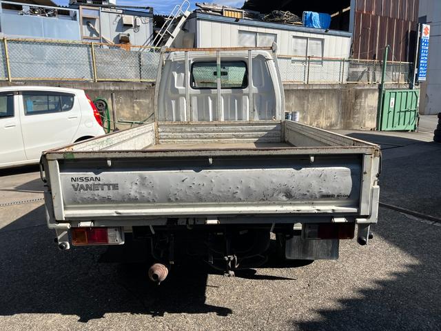 バネットトラック スーパーローＤＸ　低床　リアＷタイヤ　低床　令和７年４月１５．３万キロ当工場でタイミングベルト交換　エアコン修理済　令和７年１０月セルモーター交換（5枚目）