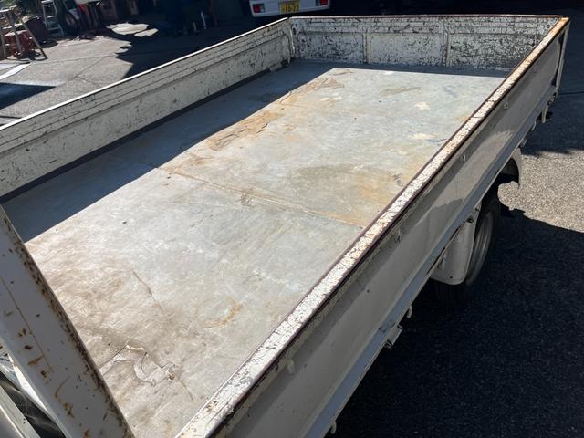 バネットトラック スーパーローＤＸ　低床　リアＷタイヤ　低床　令和７年４月１５．３万キロ当工場でタイミングベルト交換　エアコン修理済　令和７年１０月セルモーター交換（13枚目）