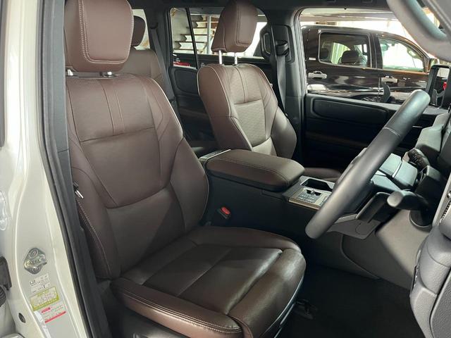 ランドクルーザー２５０ ＺＸファーストエディション　サンルーフ・革シート・モデリスタ・アラウンドビューモニター・ＴＶ・Ｂｌｕｅｔｏｏｔｈ・ＬＥＤヘッドライト・ＬＥＤフォグ・Ｐバックドア・クリアランスソナー・クルーズコントロール（26枚目）