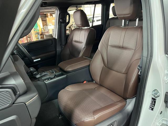 ランドクルーザー２５０ ＺＸファーストエディション　サンルーフ・革シート・モデリスタ・アラウンドビューモニター・ＴＶ・Ｂｌｕｅｔｏｏｔｈ・ＬＥＤヘッドライト・ＬＥＤフォグ・Ｐバックドア・クリアランスソナー・クルーズコントロール（30枚目）