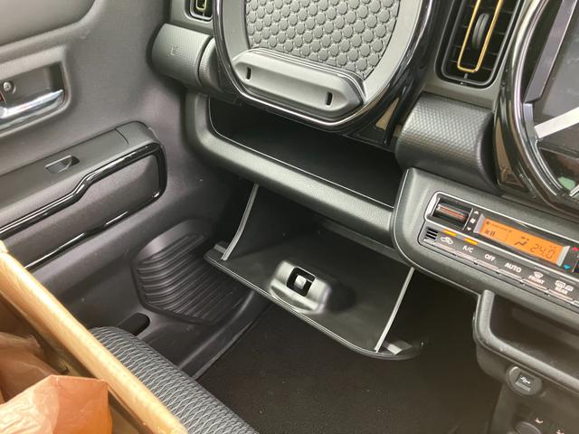 ハスラー ＨＹＢＲＩＤ　Ｘ　３型　全方位カメラ付きナビ　当社試乗車使用　バックカメラ　オートライト　Ｂｌｕｅｔｏｏｔｈ　純正ナビ　プッシュスタート　シートヒーター　オートエアコン　禁煙車　スズキセーフティーサポート　衝突被害軽減システム　アイドリングストップ（59枚目）