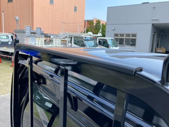 スーパーキャリイ スーパーキャリイ　Ｘ　５型　４ＷＤ　５ＭＴ　当社試乗車使用　オートライト　スズキセーフティーサポート　衝突被害軽減システム　横滑り防止機能　４ＷＤ　５ＭＴ（15枚目）