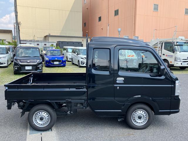 スーパーキャリイ スーパーキャリイ　Ｘ　５型　４ＷＤ　５ＭＴ　当社試乗車使用　オートライト　スズキセーフティーサポート　衝突被害軽減システム　横滑り防止機能　４ＷＤ　５ＭＴ（22枚目）