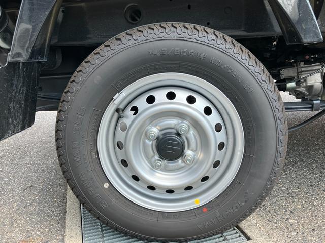 スーパーキャリイ スーパーキャリイ　Ｘ　５型　４ＷＤ　５ＭＴ　当社試乗車使用　オートライト　スズキセーフティーサポート　衝突被害軽減システム　横滑り防止機能　４ＷＤ　５ＭＴ（29枚目）