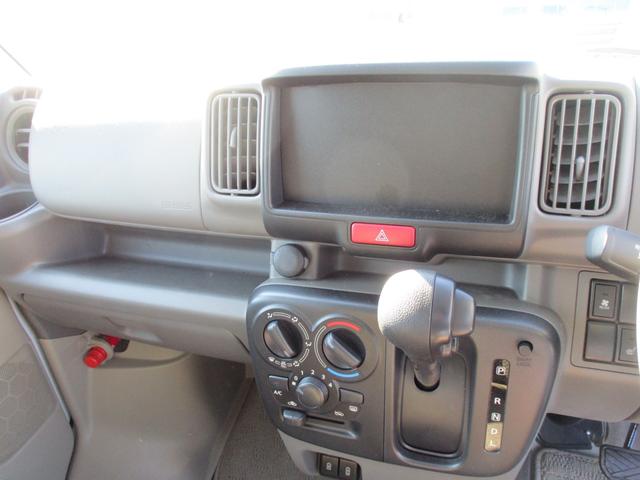 エブリイ ＪＯＩＮ　６型　プッシュスタート　全席パワーウインドウ　オートライト　スライドドア　プッシュスタート　シートヒーター　衝突被害軽減システム　アイドリングストップ　衝突安全ボディ　盗難防止システム（11枚目）