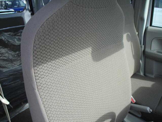 エブリイ ＰＡリミテッド　６型　４ＷＤ　前後ブレーキサポート　オートライト　スライドドア　スズキセーフティーサポート　４ＷＤ　アイドリングストップ　横滑り防止機能　衝突安全ボディ（6枚目）