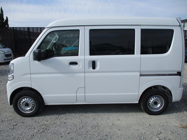 エブリイ ＰＡリミテッド　６型　４ＷＤ　前後ブレーキサポート　オートライト　スライドドア　スズキセーフティーサポート　４ＷＤ　アイドリングストップ　横滑り防止機能　衝突安全ボディ（14枚目）