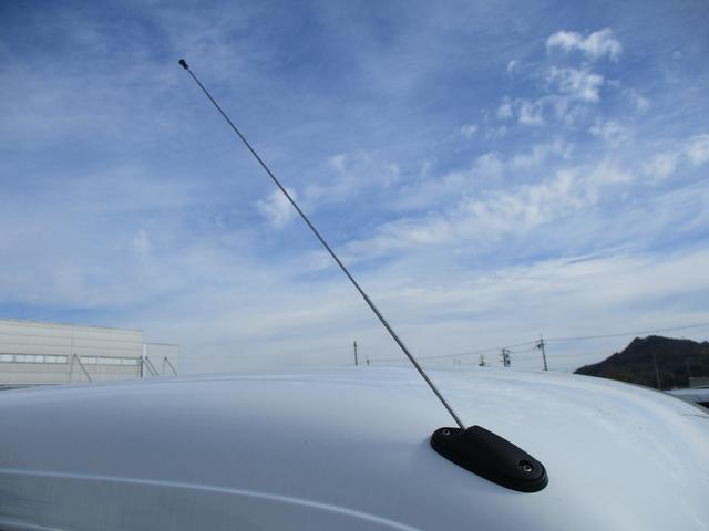 エブリイ ＰＡリミテッド　６型　４ＷＤ　前後ブレーキサポート　オートライト　スライドドア　スズキセーフティーサポート　４ＷＤ　アイドリングストップ　横滑り防止機能　衝突安全ボディ（32枚目）