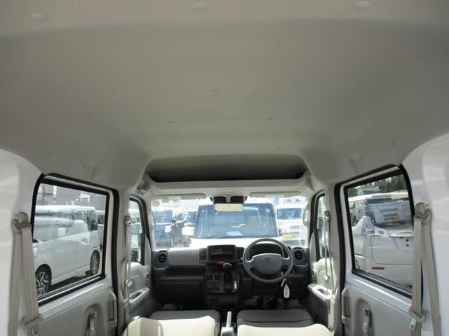 エブリイ ＰＡリミテッド　６型　４ＷＤ　前後ブレーキサポート　オートライト　スライドドア　スズキセーフティーサポート　４ＷＤ　アイドリングストップ　横滑り防止機能　衝突安全ボディ（39枚目）