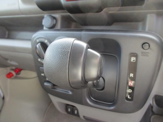 エブリイ ＰＡリミテッド　６型　４ＷＤ　前後ブレーキサポート　オートライト　スライドドア　スズキセーフティーサポート　４ＷＤ　アイドリングストップ　横滑り防止機能　衝突安全ボディ（44枚目）