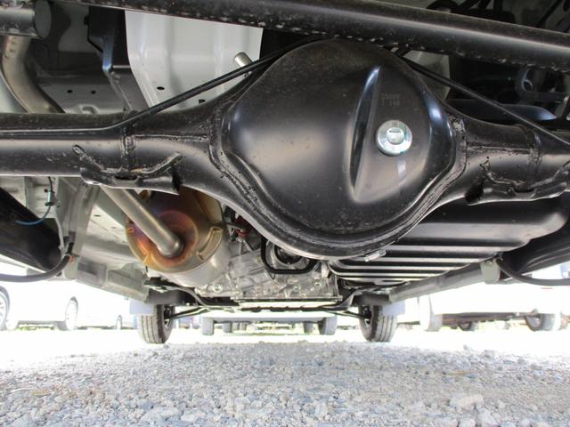 エブリイ ＰＡリミテッド　６型　４ＷＤ　前後ブレーキサポート　オートライト　スライドドア　スズキセーフティーサポート　４ＷＤ　アイドリングストップ　横滑り防止機能　衝突安全ボディ（72枚目）