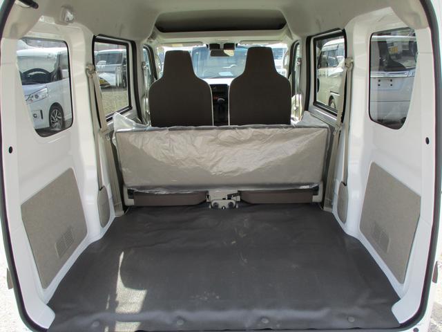 エブリイ ＰＡリミテッド　６型　４ＷＤ　前後ブレーキサポート　オートライト　スライドドア　スズキセーフティーサポート　４ＷＤ　アイドリングストップ　横滑り防止機能　衝突安全ボディ（75枚目）