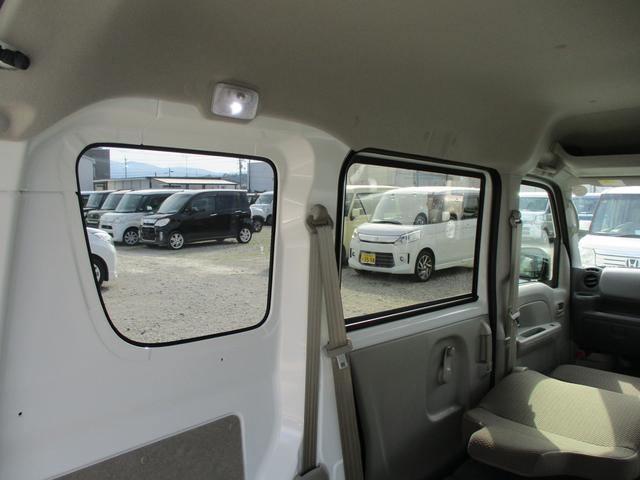 スズキ自販滋賀では、安心してカーライフをお楽しみいただけるよう、万が一に備える自動車保険に力を入れています。