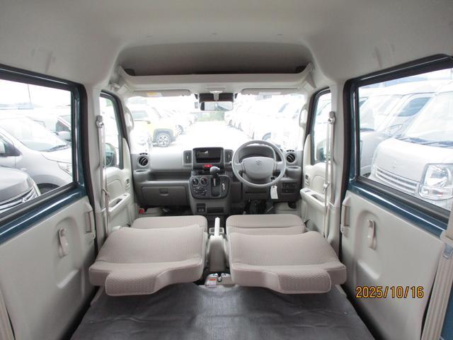 エブリイ ＰＡリミテッド　６型　　４ＷＤ　キーレス　パワーウインドウ　オートライト　スライドドア　４ＷＤ　衝突被害軽減システム　アイドリングストップ　衝突安全ボディ（6枚目）